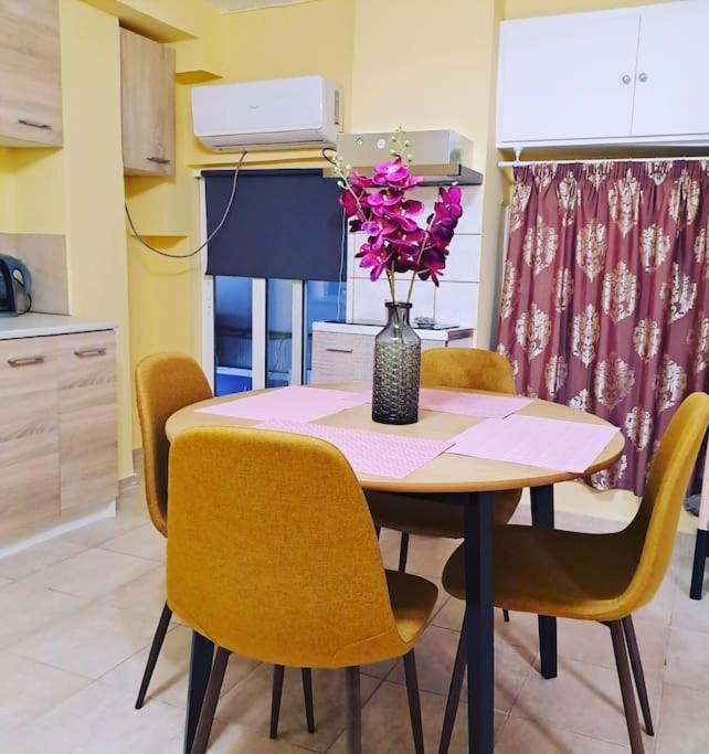 Zenia Home 1 Στην Καρδιά Της Πάτρας Экстерьер фото