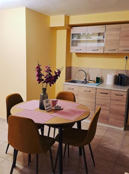 Zenia Home 1 Στην Καρδιά Της Πάτρας Экстерьер фото